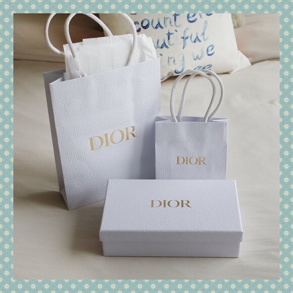 Dior Paper Bags and Gift Box - Picture 1 of 4